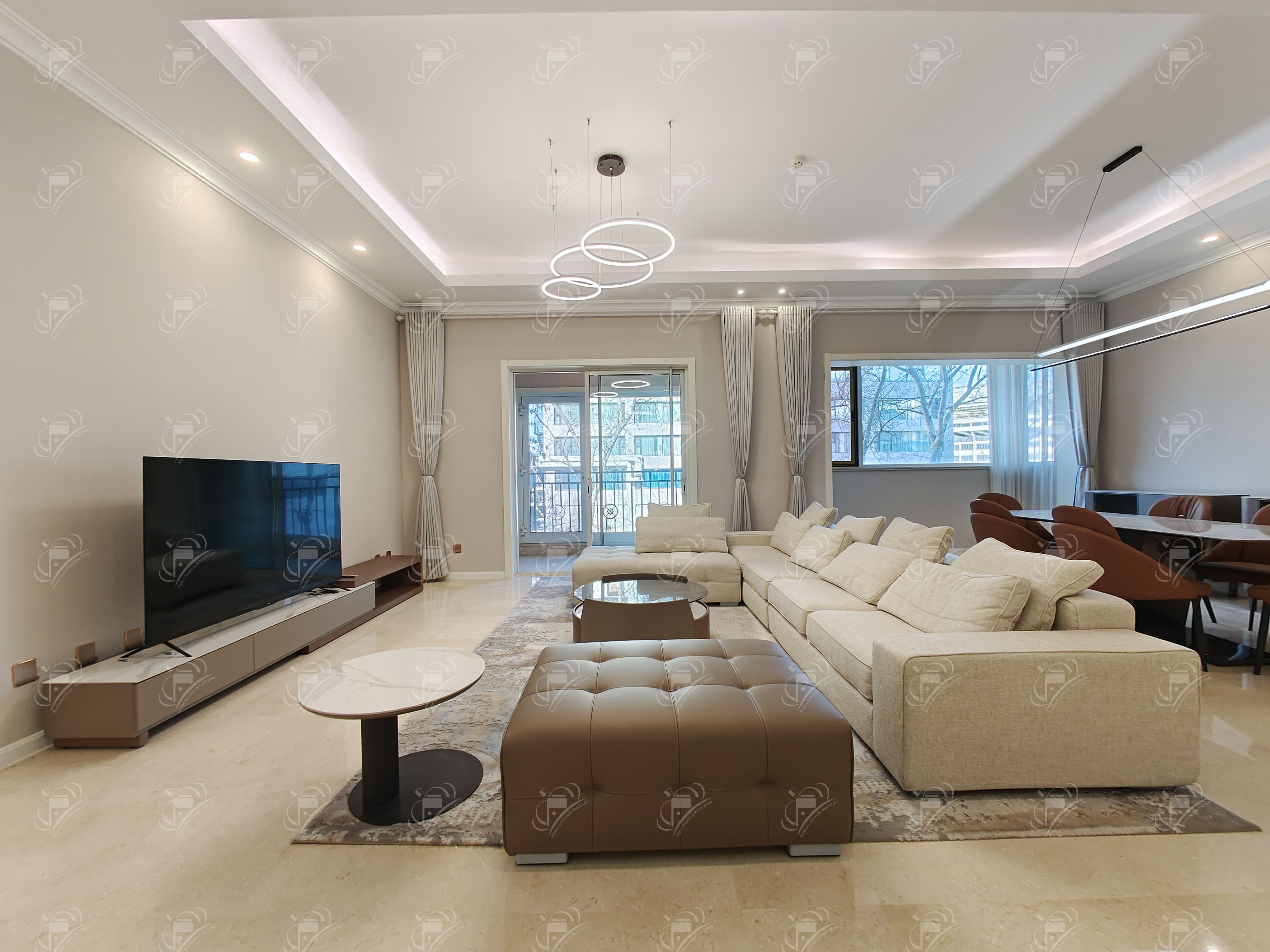 Guangcai Int`l Mansion